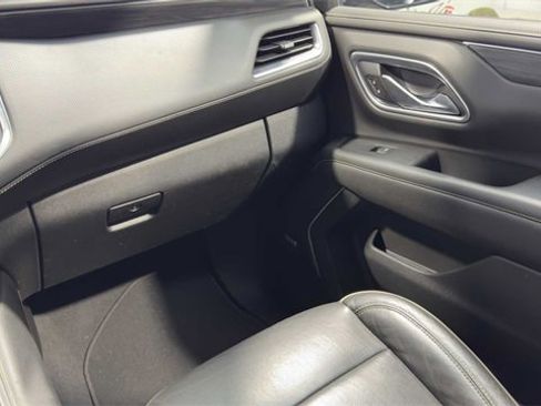 Used 2021 GMC Yukon SLT w/ SLT Luxury Plus Package image 24