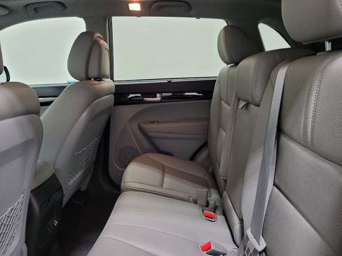 Used 2014 Kia Sorento SX AWD/4WD image 18