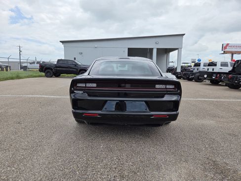 Used 2025 Dodge Charger Daytona R/T w/ Quick Order Package 25M R/T AWD/4WD image 6