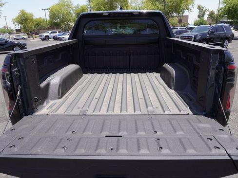 New 2025 GMC Sierra EV Denali image 8