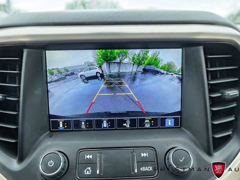 Used 2023 GMC Acadia Denali w/ Denali Technology Package AWD/4WD image 35