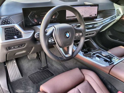 Certified 2024 BMW X5 xDrive40i w/ Parking Assistance Package image 10