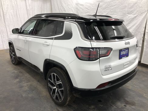 Certified 2025 Jeep Compass Limited w/ Elite Group image 6