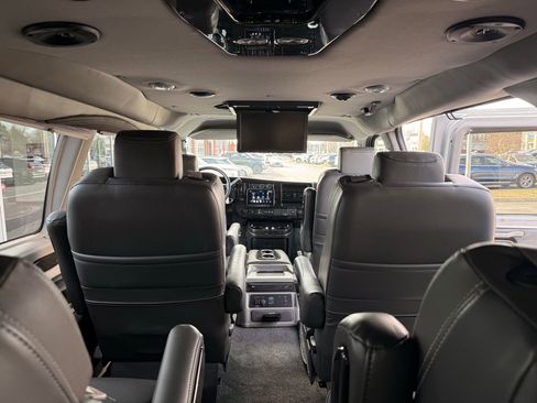 Used 2023 Chevrolet Express 2500 Extended RWD image 37