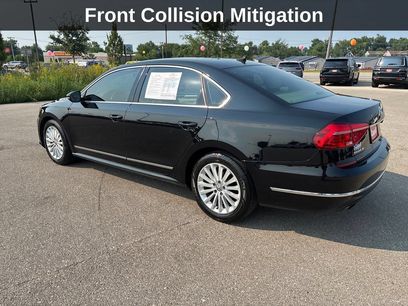 Used 2016 Volkswagen Passat 1.8T SE w/ Lighting Package (P06)