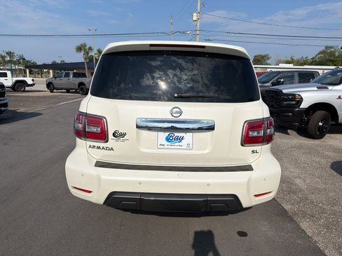 Used 2020 Nissan Armada SL w/ Premium Package RWD image 3