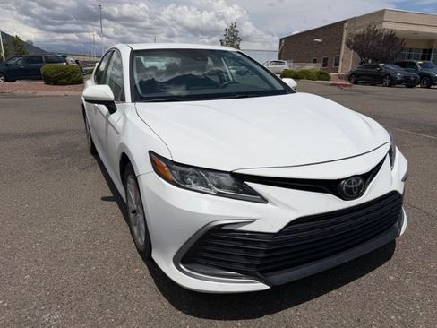 Certified 2021 Toyota Camry LE FWD image 3