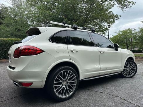 Used 2011 Porsche Cayenne S AWD/4WD image 7