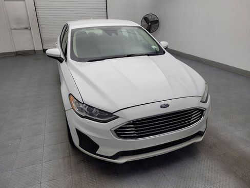Used 2020 Ford Fusion SE image 14