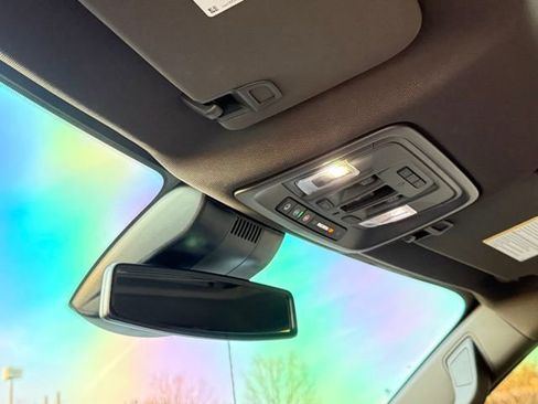 Used 2024 GMC Sierra 2500 SLT w/ SLT Premium Package image 25