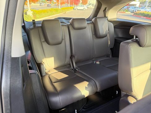 Used 2018 Honda Odyssey EX-L image 21