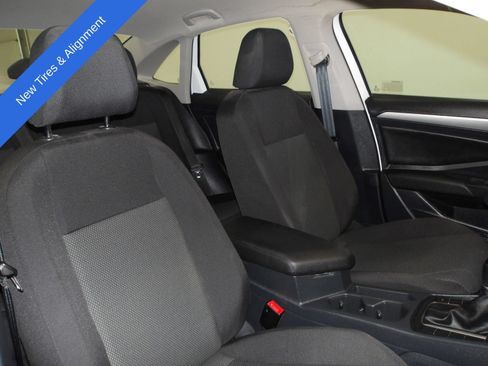 Used 2021 Volkswagen Jetta R-Line FWD image 15