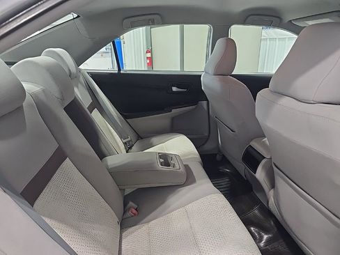 Used 2012 Toyota Camry LE image 26