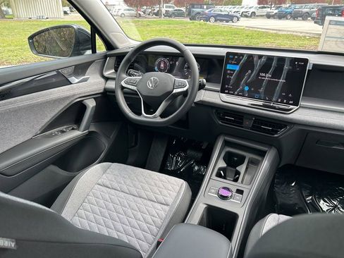 New 2026 Volkswagen Tiguan S FWD image 9