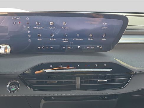 Used 2025 Buick Enclave Preferred image 21