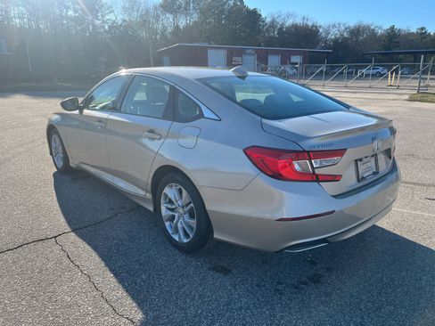 Used 2020 Honda Accord LX image 4
