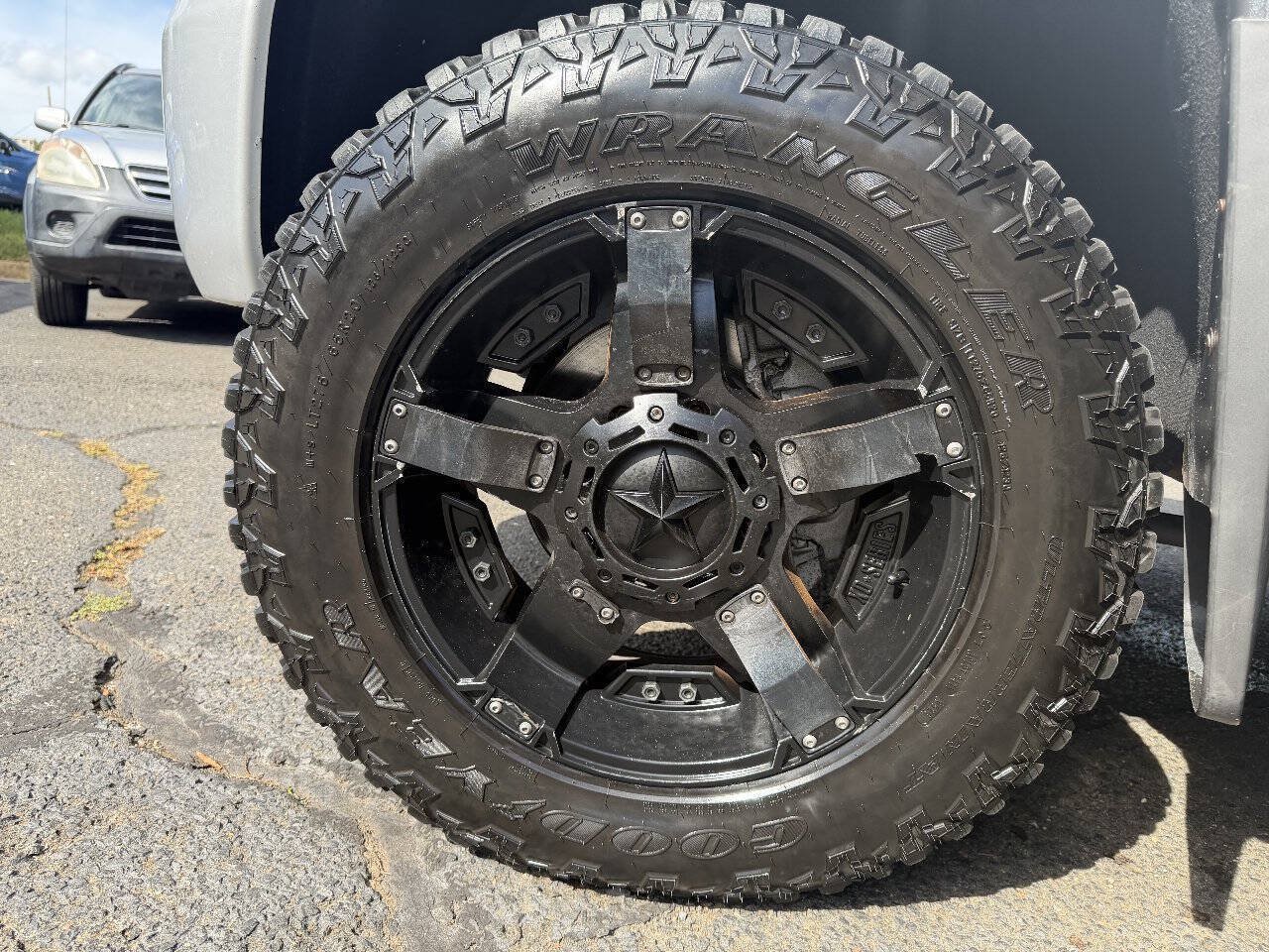 Used 2018 GMC Sierra 2500 Denali w/ Duramax Plus Package AWD/4WD image 23