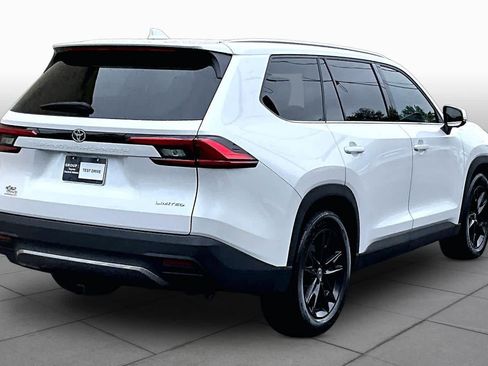 Certified 2024 Toyota Grand Highlander FWD image 13