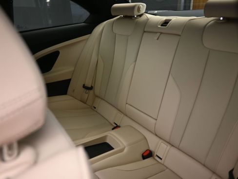 Used 2025 BMW M240i xDrive Coupe image 36