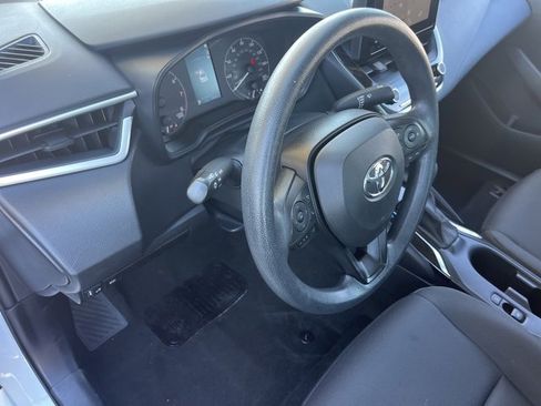 Used 2023 Toyota Corolla LE image 9
