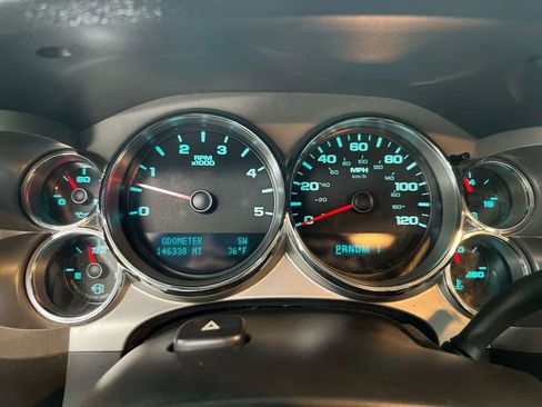 Used 2011 GMC Sierra 2500 SLE w/ SLE Preferred Package image 12