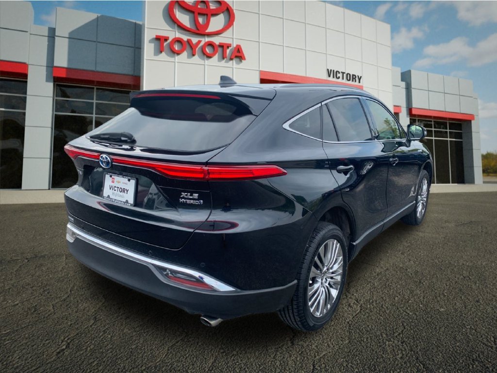 Used 2021 Toyota Venza XLE w/ Softex Package AWD/4WD image 3