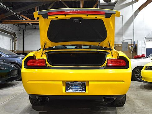 Used 2012 Dodge Challenger R/T image 39