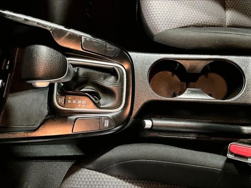 Used 2025 Kia Soul LX image 17