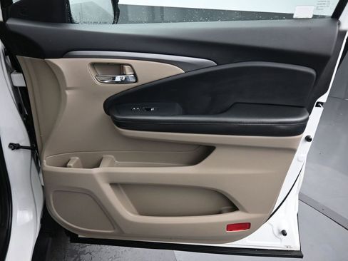 Used 2020 Honda Pilot EX image 51