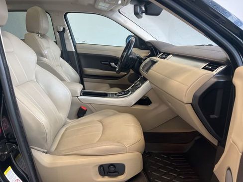 Used 2016 Land Rover Range Rover Evoque SE AWD/4WD image 11