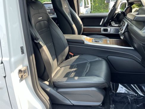 Used 2025 Mercedes-Benz G 63 AMG 4MATIC image 32