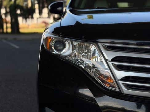 Used 2011 Toyota Venza AWD image 11