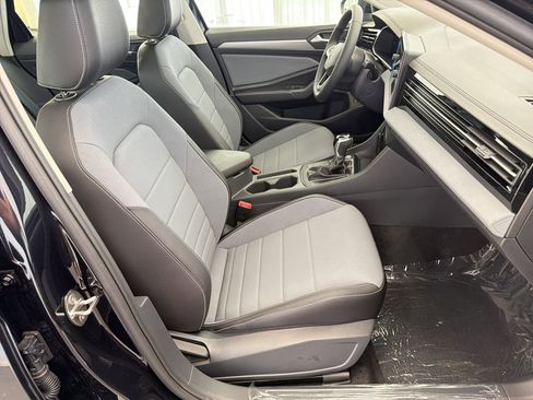 New 2026 Volkswagen Jetta SE image 30