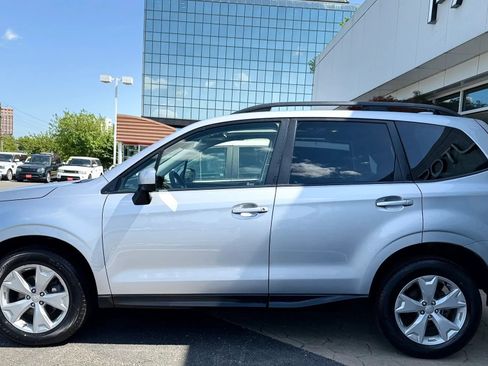 Used 2016 Subaru Forester 2.5i Premium AWD/4WD image 4
