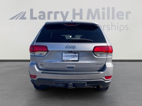 Used 2021 Jeep Grand Cherokee Laredo X image 4