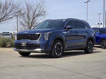 New 2025 Kia Sorento S w/ Panoramic Sunroof Package