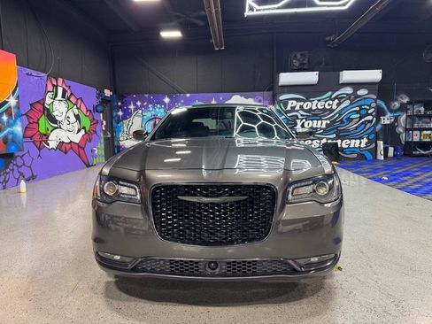 Used 2017 Chrysler 300 S w/ Safetytec Plus Group AWD/4WD image 8