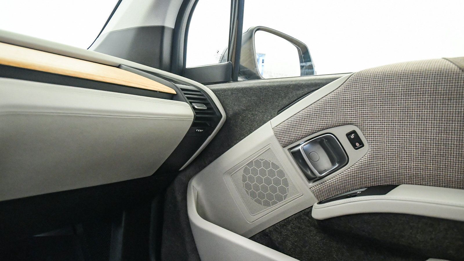 Used 2019 BMW i3 w/ Range Extender RWD image 26