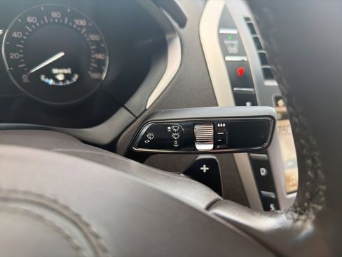 Used 2017 Lincoln MKZ Select image 16