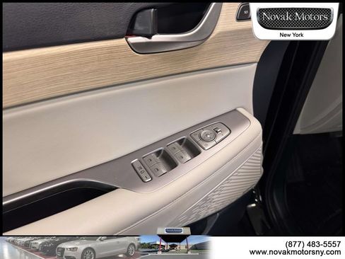 Used 2023 Hyundai Palisade Limited AWD/4WD image 12