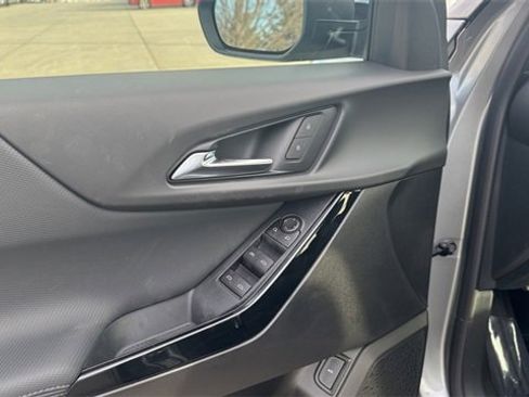 New 2026 Chevrolet Equinox LT w/ Convenience Package II image 18