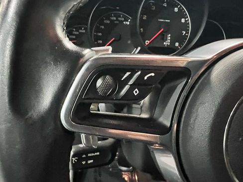 Used 2016 Porsche Cayenne image 16