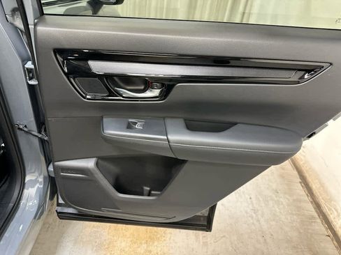 Used 2023 Honda CR-V EX-L image 30