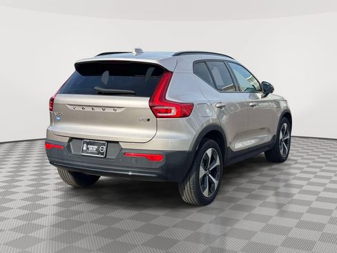 Certified 2023 Volvo XC40 B5 Plus w/ Driver Assist Package AWD/4WD image 4