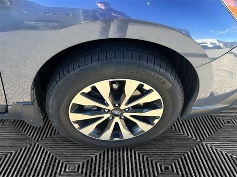 Used 2017 Subaru Outback 3.6R Limited image 11