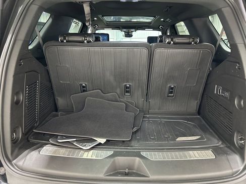 Used 2025 GMC Yukon AT4 Ultimate AWD/4WD image 36