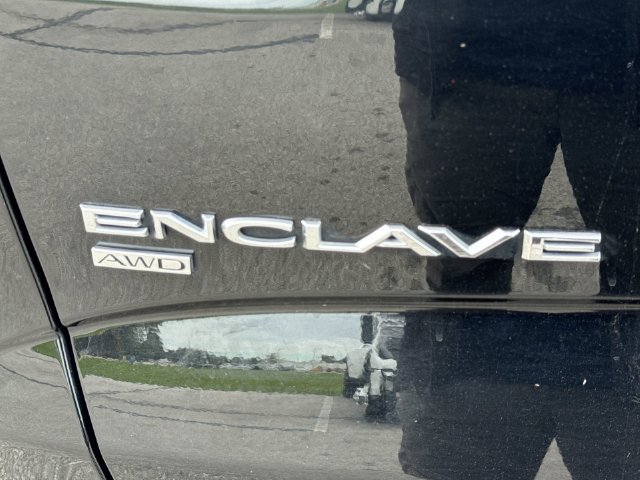 Used 2022 Buick Enclave Avenir w/ Avenir Technology Package AWD/4WD image 32