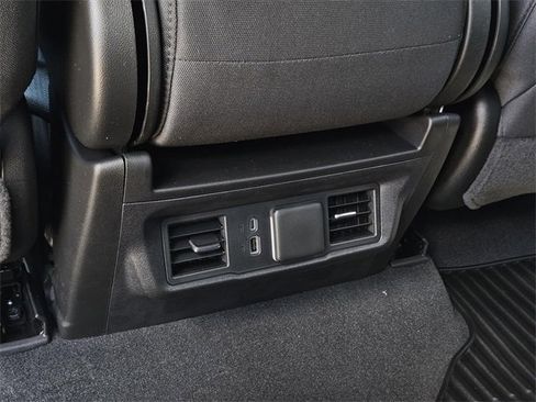 New 2025 GMC Sierra 1500 SLE image 21