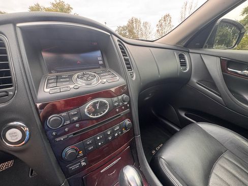 Used 2015 INFINITI QX50 AWD image 22
