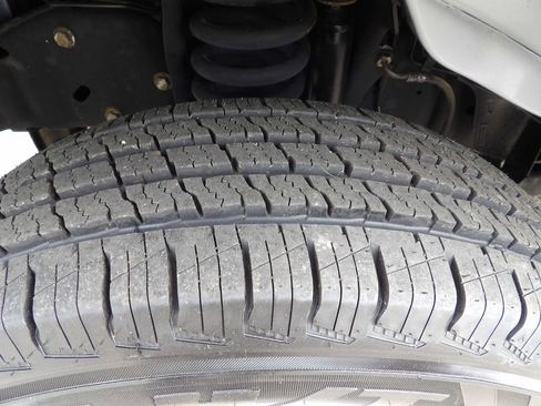 Used 2022 Ford E-450 and Econoline 450 Super Duty image 42